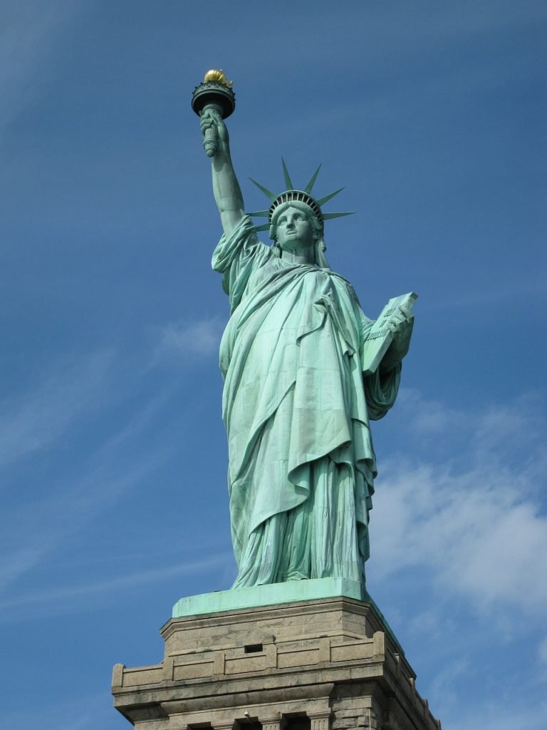 Statue of Liberty (Frédéric Auguste Bartholdi) Jigsaw Puzzle reference image